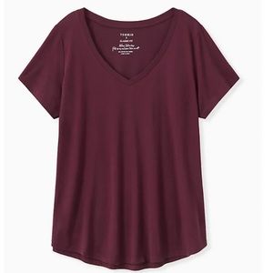 V-neck T-shirt 3X Torrid